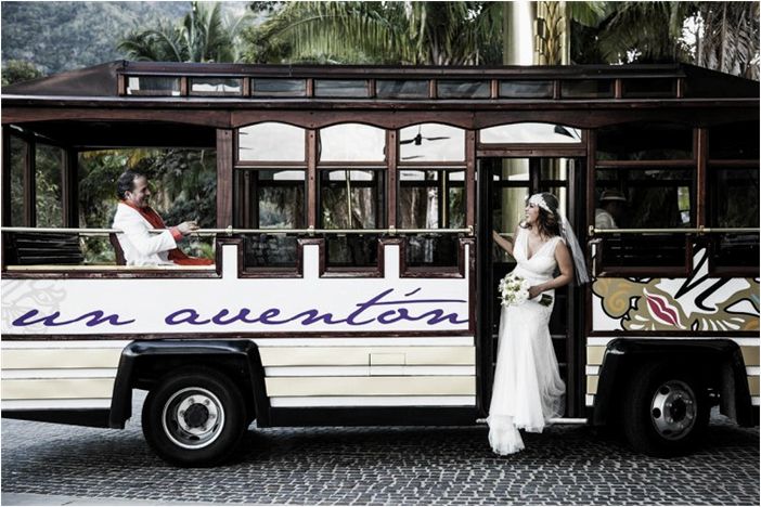 Как выбрать автобус на свадьбу?
